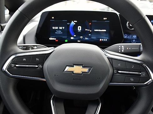 New 2026 Chevrolet Equinox EV LT image 10