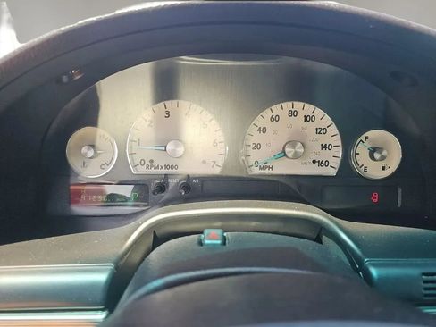 Used 2004 Ford Thunderbird RWD image 18