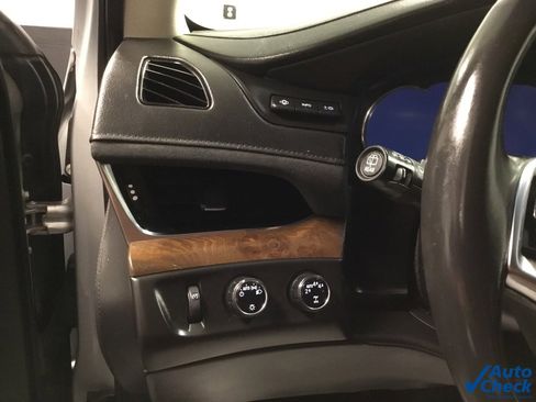 Used 2017 Cadillac Escalade Luxury image 22