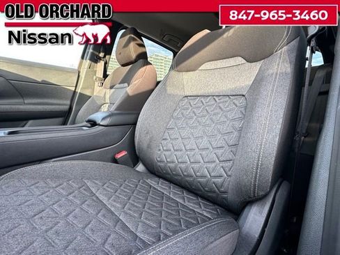 Used 2025 Nissan Kicks SV image 9