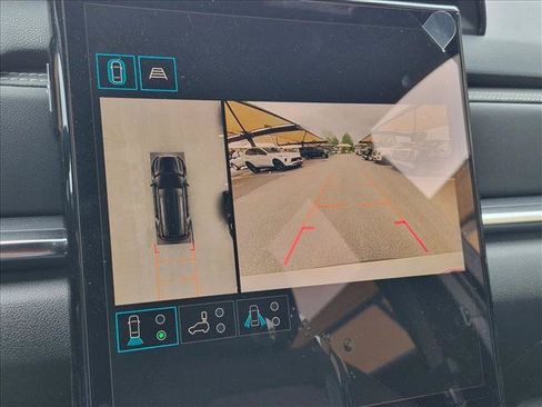 New 2026 GMC Terrain Elevation w/ Technology Package II AWD/4WD image 12