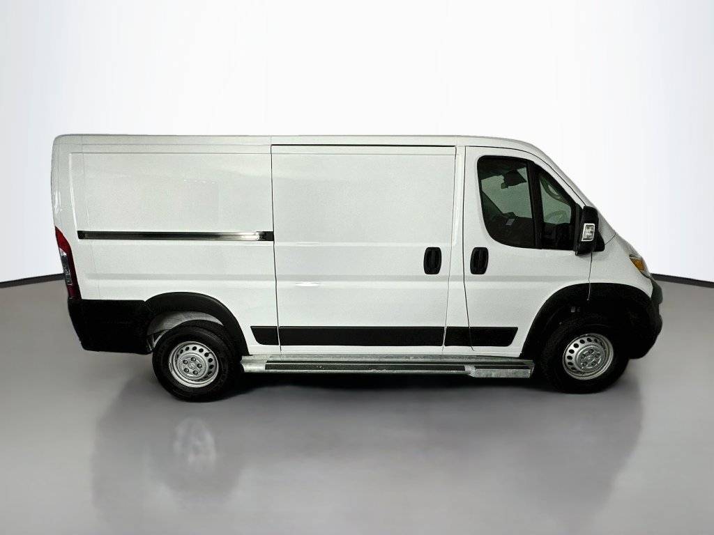 Used 2025 RAM ProMaster 2500 w/ U-Haul Equipment Group FWD image 8