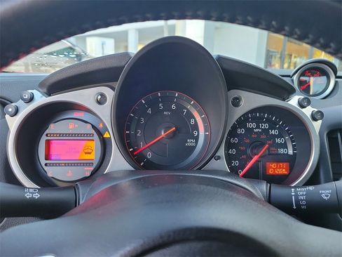 Certified 2020 Nissan 370Z Coupe image 15