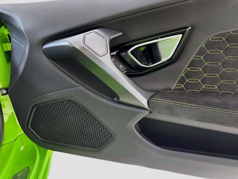 Used 2017 Lamborghini Huracan LP 580-2 RWD image 29