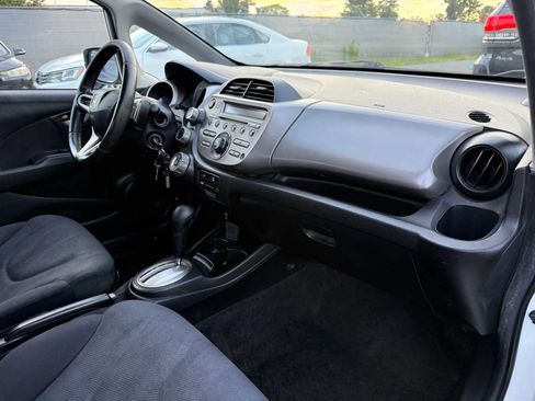 Used 2010 Honda Fit Sport image 19