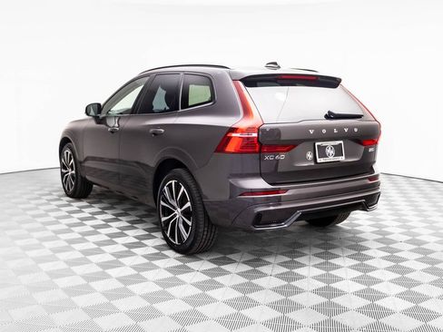 Used 2025 Volvo XC60 B5 Plus image 3