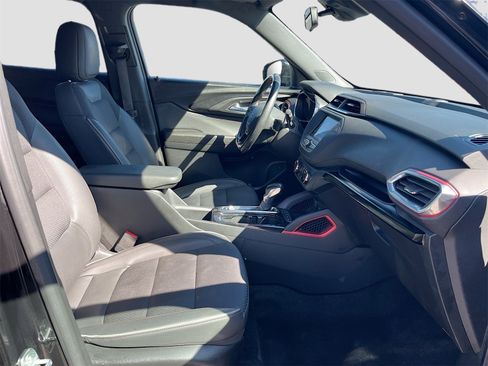 Used 2023 Chevrolet TrailBlazer RS image 27