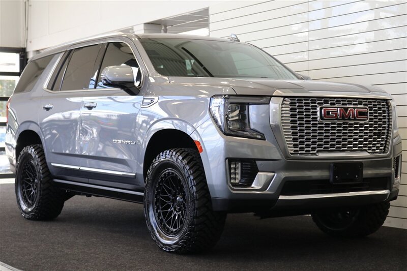 Used 2022 GMC Yukon Denali AWD/4WD image 2
