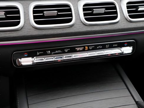 Certified 2025 Mercedes-Benz GLE 450 GLE 450 image 27