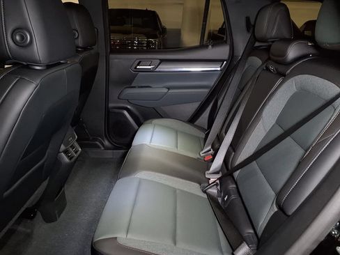 New 2026 GMC Terrain AT4 w/ Technology Package II AWD/4WD image 11
