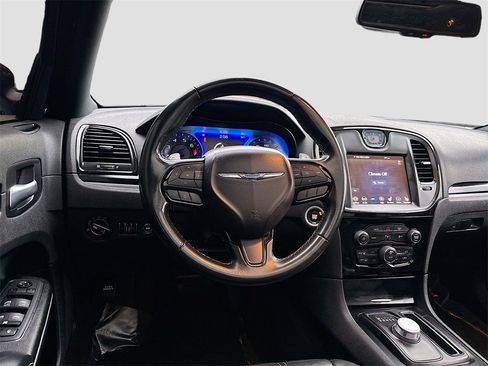 Used 2022 Chrysler 300 S image 23