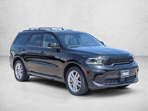 Used 2024 Dodge Durango GT RWD image 3