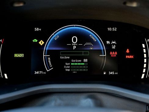 Used 2025 Toyota Camry SE image 20