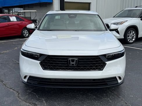 Used 2024 Honda Accord EX image 2