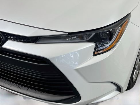 Used 2026 Toyota Corolla LE FWD image 12