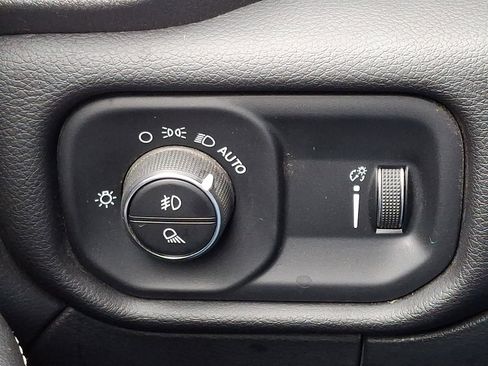 Used 2024 RAM 2500 Big Horn w/ Bed Utility Group image 26