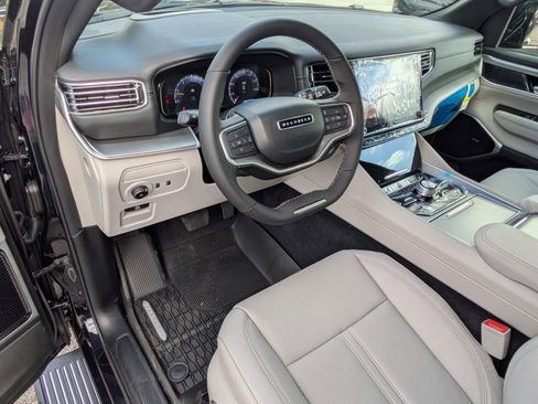 New 2025 Jeep Wagoneer Series III w/ Quick Order Package 25C Super image 9