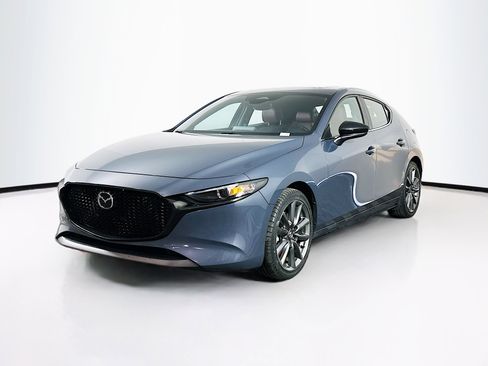Used 2024 MAZDA MAZDA3 s image 3