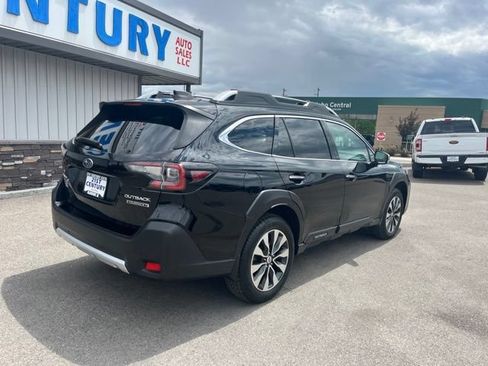 Used 2023 Subaru Outback Touring XT AWD/4WD image 11