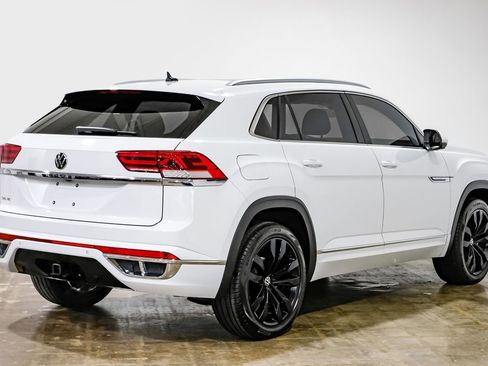 Used 2021 Volkswagen Atlas Cross Sport SEL R-Line w/ Cross Sport MDO Package image 8