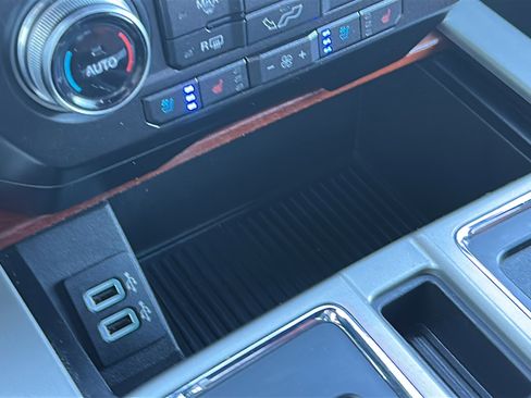 Used 2018 Ford F150 King Ranch w/ Equipment Group 601A Luxury image 22