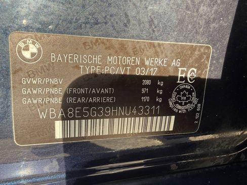 Used 2017 BMW 320i xDrive Sedan AWD/4WD image 33