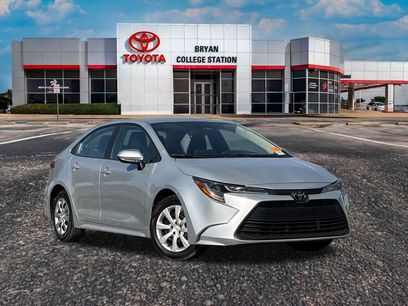 Used 2025 Toyota Corolla LE