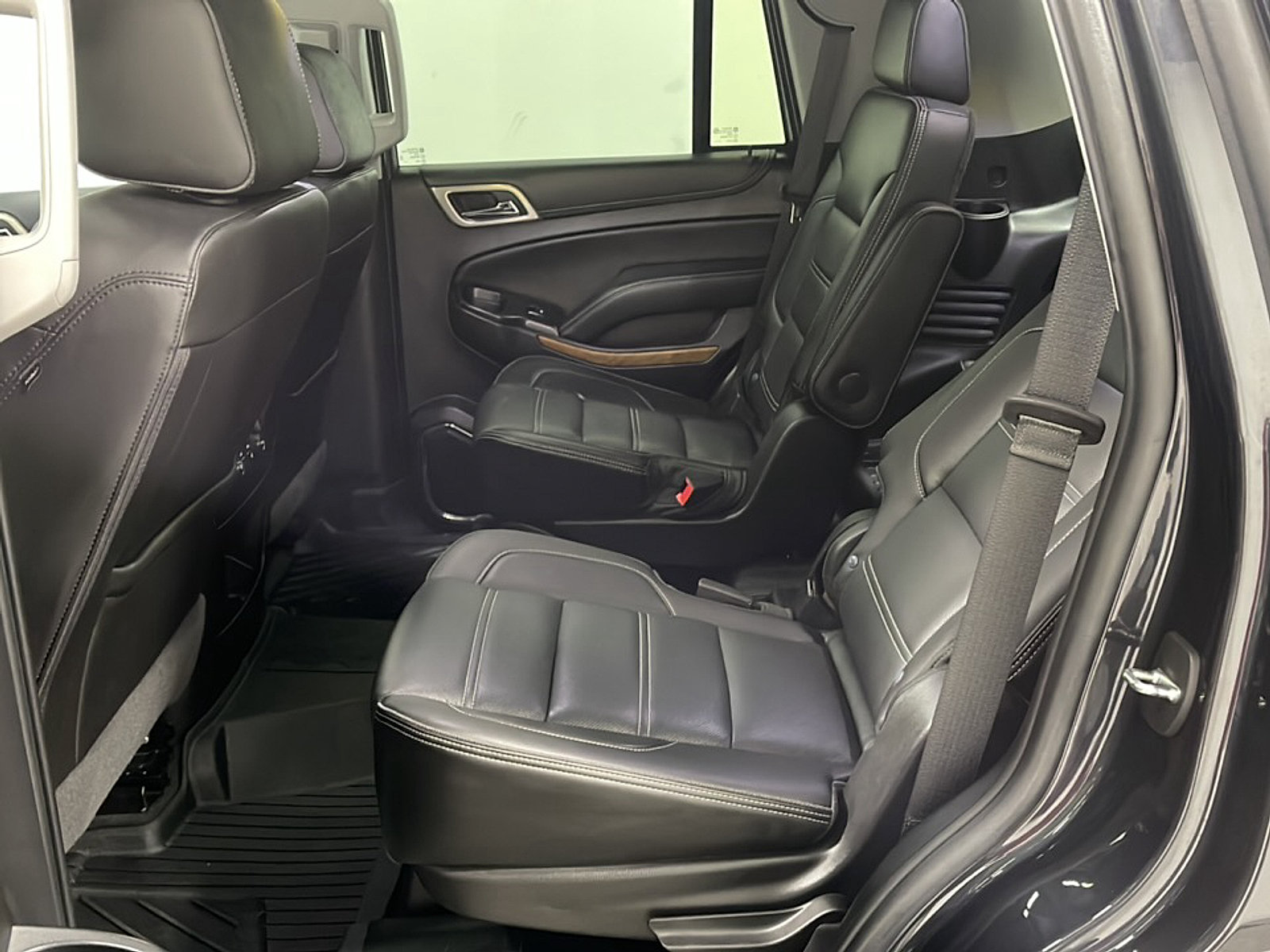 Used 2020 GMC Yukon Denali w/ Denali Premium Package AWD/4WD image 15