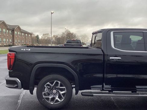 New 2025 GMC Sierra 1500 SLT w/ SLT Premium Plus Package image 6