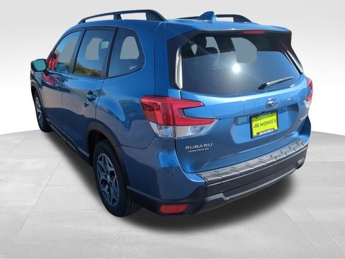Used 2019 Subaru Forester Premium w/ Popular Package #1 AWD/4WD image 4