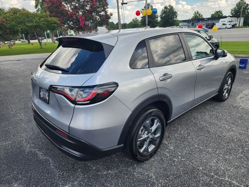 Certified 2026 Honda HR-V LX image 4