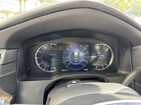 Used 2020 Cadillac Escalade ESV Luxury image 50