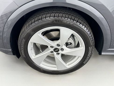 Used 2025 Audi Q5 Prestige image 30