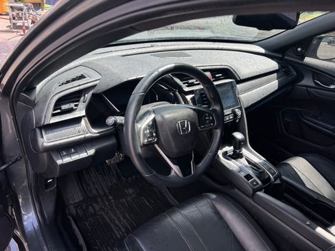 Used 2019 Honda Civic Sport Touring image 18