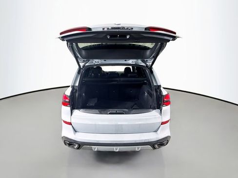 Used 2024 BMW X5 xDrive40i w/ M Sport Package image 27