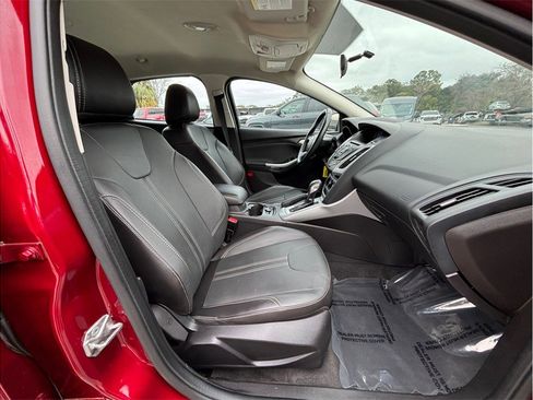 Used 2014 Ford Focus SE w/ Equipment Group 201A image 31