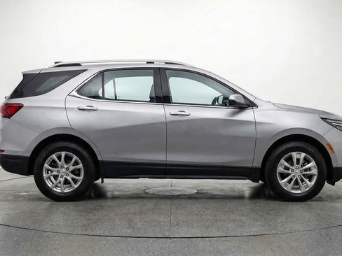 Used 2025 Chevrolet Equinox LT FWD image 11