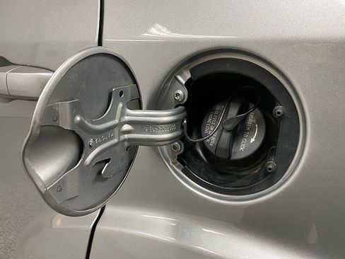 Used 2020 Dodge Journey SE w/ Blacktop Package image 28