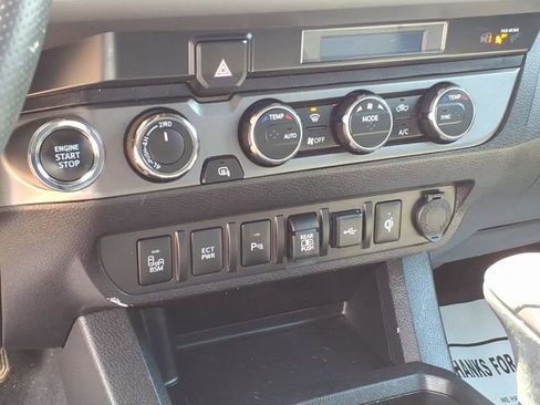 Used 2023 Toyota Tacoma TRD Sport w/ Technology Package AWD/4WD image 18