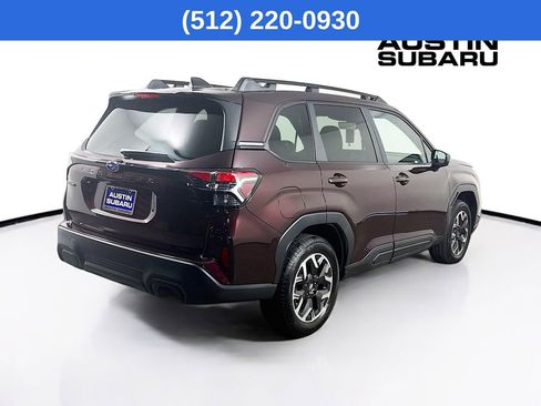 Used 2026 Subaru Forester Premium image 8