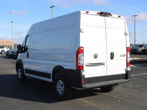 New 2024 RAM ProMaster 2500 w/ Quick Order Package 22H SLT+ image 5