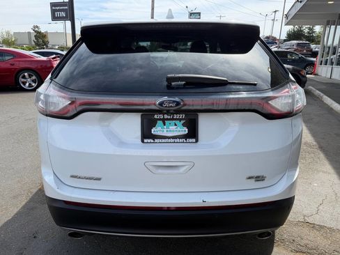 Used 2018 Ford Edge SEL AWD/4WD image 3
