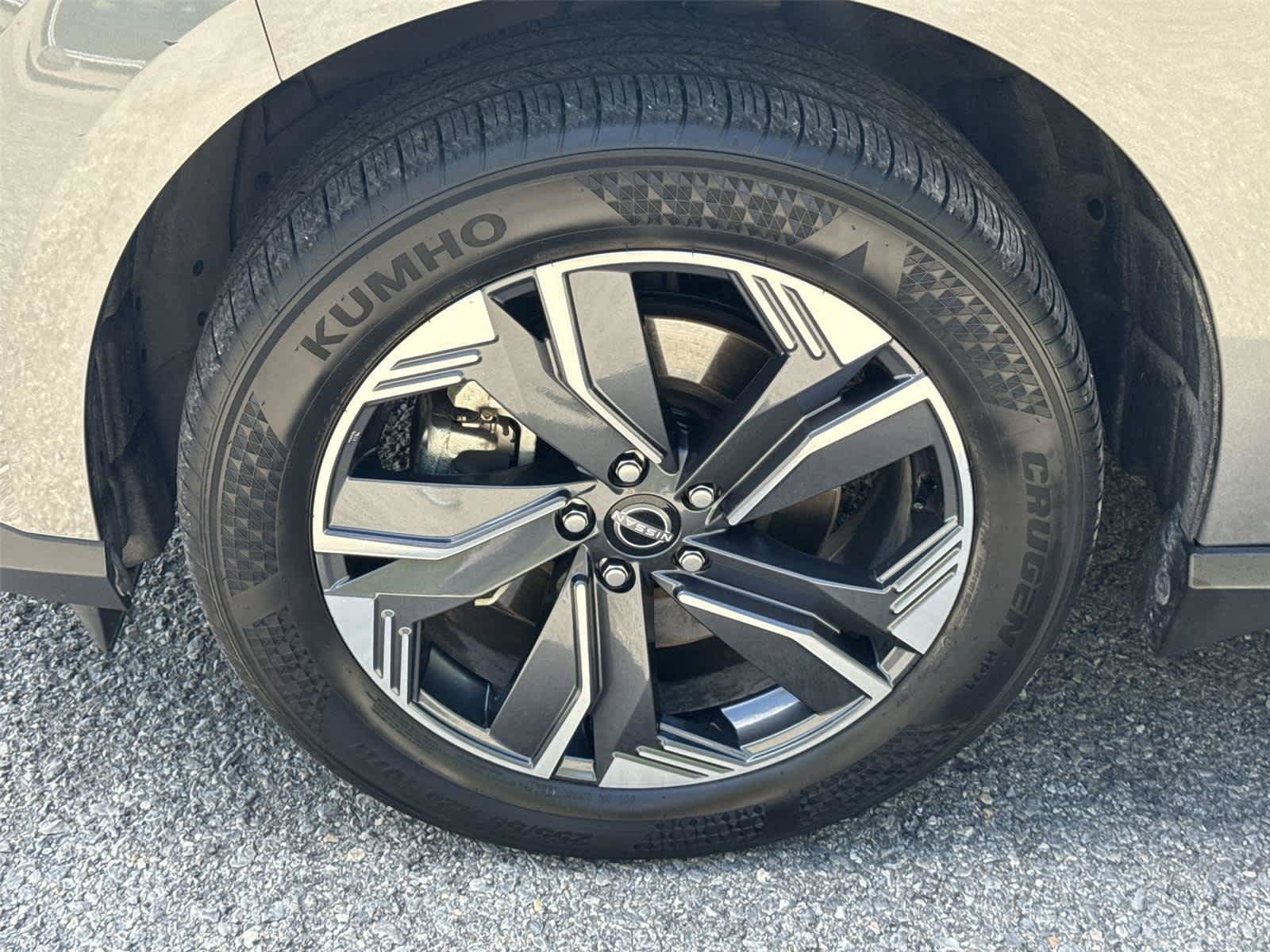 Used 2025 Nissan Murano SV AWD/4WD image 12