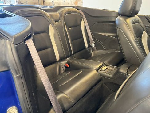 Used 2017 Chevrolet Camaro LT RWD image 31