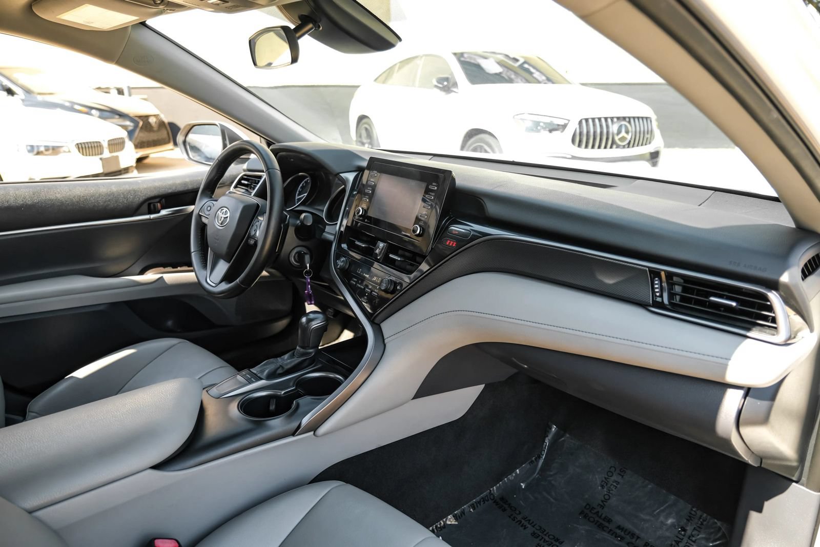 Used 2023 Toyota Camry SE FWD image 13