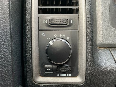 Used 2016 RAM 1500 Tradesman image 16