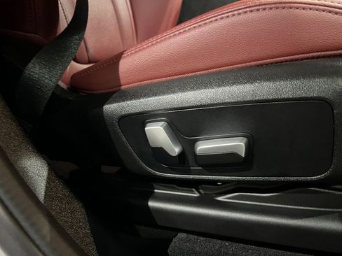 Used 2022 BMW X4 xDrive30i AWD/4WD image 16