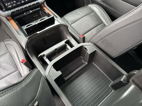 Certified 2025 GMC Yukon Denali AWD/4WD image 25
