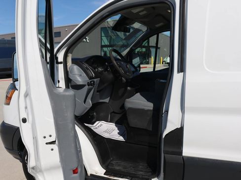 Used 2018 Ford Transit 250 148 Low Roof image 21