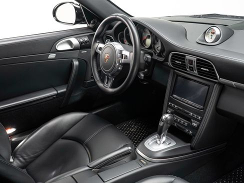 Used 2013 Porsche 911 Turbo S AWD/4WD image 40